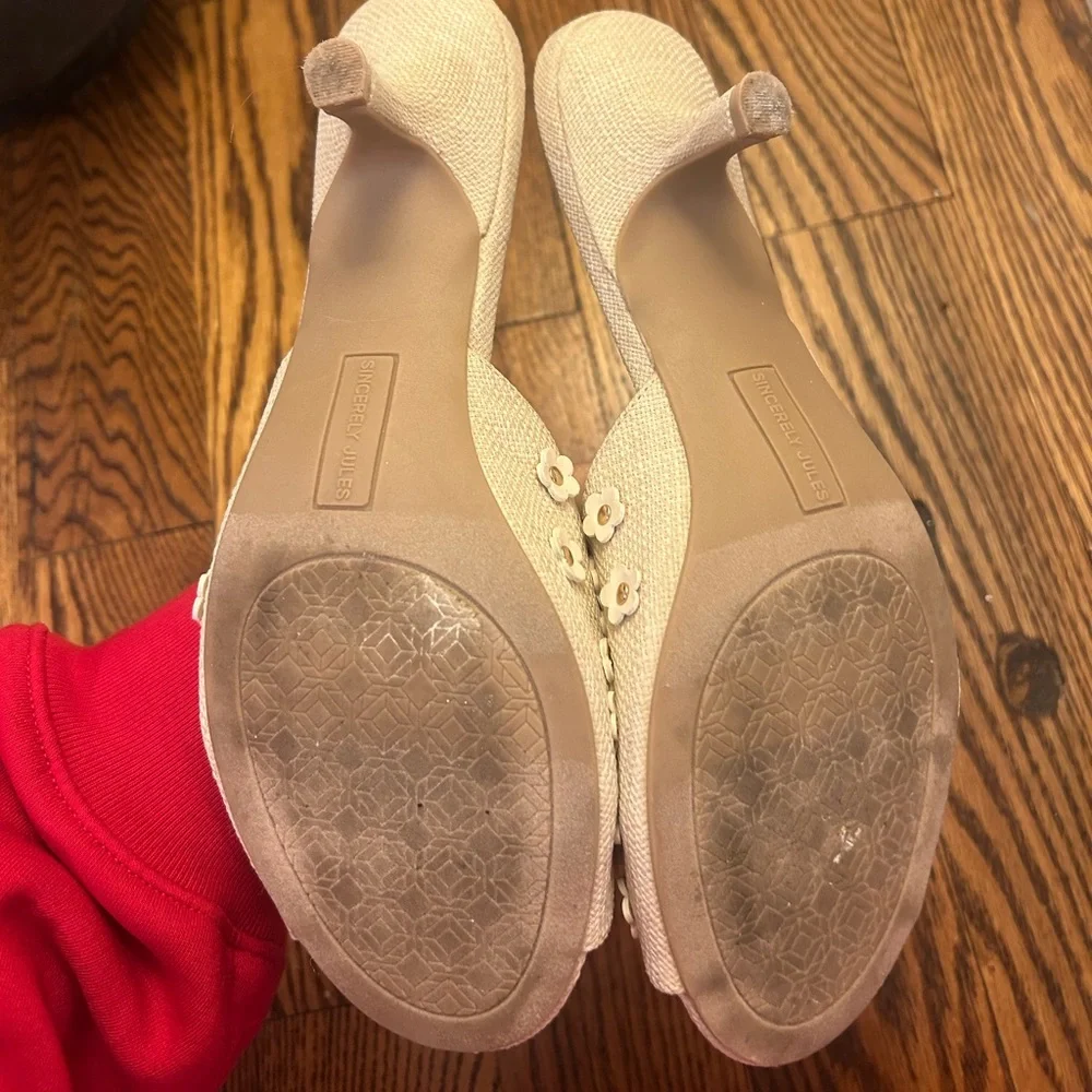 Sincerely Jules Cream Floral Heels - Picture 4 of 5